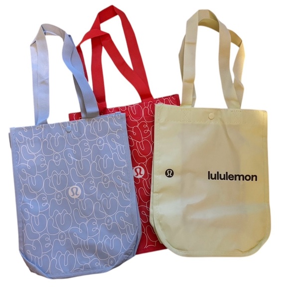 New Lot of 3 LULULEMON Fall  2025 Small Shopping Tote Bags  Blue Red Green Gym - Picture 1 of 1